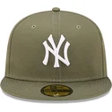 cappello-piatto-verde-chiuso-59fifty-league-essential-dei-new-york-yankees-mlb-di-new-era