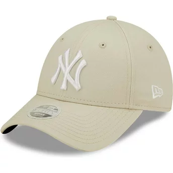 Casquette courbée beige ajustable pour femme 9FORTY League Essential New York Yankees MLB New Era