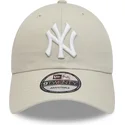 casquette-courbee-beige-ajustable-9twenty-league-essential-new-york-yankees-mlb-new-era