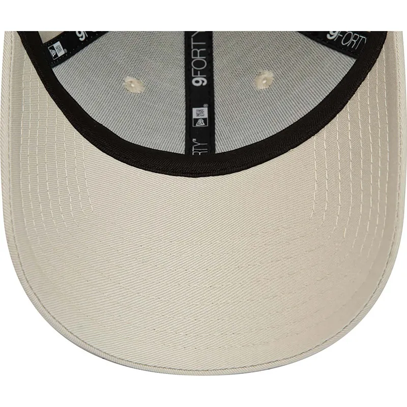 cappellino-curvo-beige-regolabile-9forty-repreve-league-essential-di-new-york-yankees-mlb-di-new-era