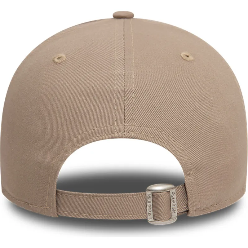 cappellino-curvo-marrone-chiaro-regolabile-9forty-league-essential-dei-new-york-yankees-mlb-di-new-era