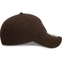 new-era-9forty-league-essential-verstellbare-dunkelbraune-kappe-der-new-york-yankees-mlb