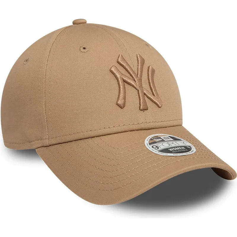 9forty-league-essential-new-york-yankees-mlb-di-new-era-cappellino-curvo-regolabile-marrone-chiaro-con-logo-marrone-chiaro-da-do