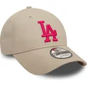 epci-curbata-bej-reglabila-rosa-9forty-league-essential-de-los-angeles-dodgers-mlb-de-new-era