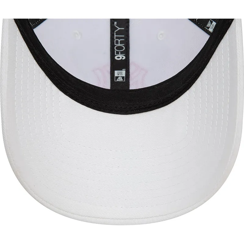 epci-curbata-alb-reglabila-rosa-9forty-team-outline-de-new-york-yankees-mlb-de-new-era