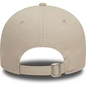 gorra-curva-beige-ajustable-9forty-seasonal-infill-de-new-york-yankees-mlb-de-new-era