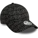 verstellbare-schwarze-damenkappe-mit-gebogenem-schirm-9forty-monogram-der-new-york-yankees-mlb-von-new-era