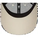 verstellbare-9forty-monogramm-kappe-in-beige-und-schwarz-der-new-york-yankees-mlb-von-new-era