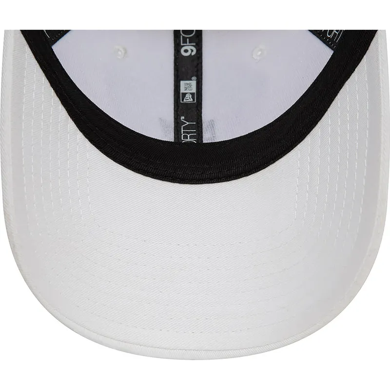 cap-curbata-white-adjustable-strap-9forty-de-new-era