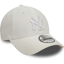epci-curbata-alb-reglabila-9forty-linen-de-new-york-yankees-mlb-de-new-era