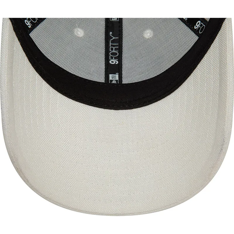 epci-curbata-alb-reglabila-9forty-linen-de-new-york-yankees-mlb-de-new-era