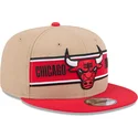 cappellino-piatto-marrone-e-rosso-snapback-9fifty-draft-2024-dei-chicago-bulls-nba-di-new-era
