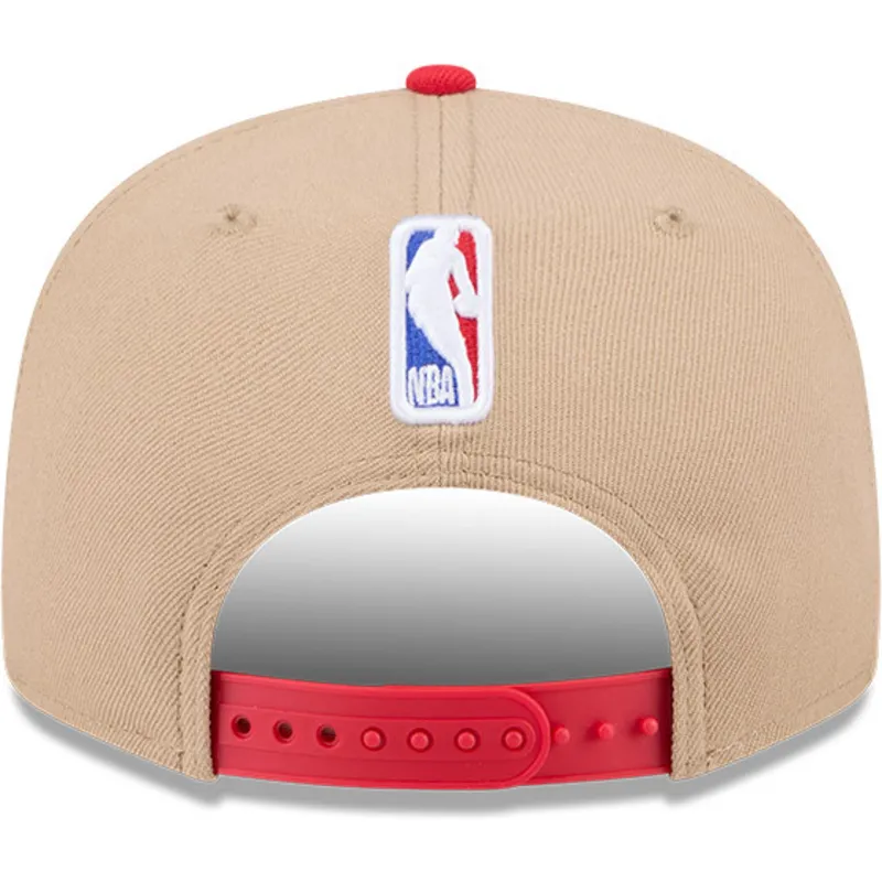 chicago-bulls-nba-9fifty-draft-2024-snapback-kappe-in-braun-und-rot-von-new-era