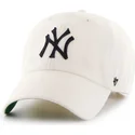 cap-curbata-cream-adjustable-strap-negro-de-new-york-yankees-mlb-de-47-brand