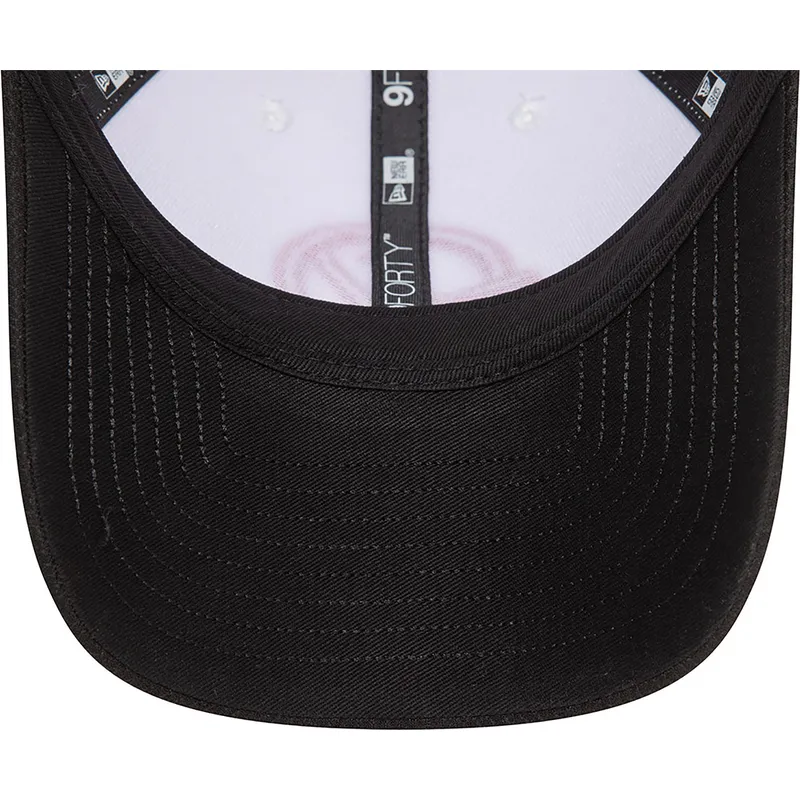 cappellino-con-visiera-curva-bianco-e-nero-snapback-kevin-magnussen-9forty-di-haas-f1-team-formula-1-di-new-era