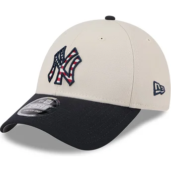 Gorra curva beige y azul marino snapback 9FORTY Stretch Snap 4th of July de New York Yankees MLB de New Era