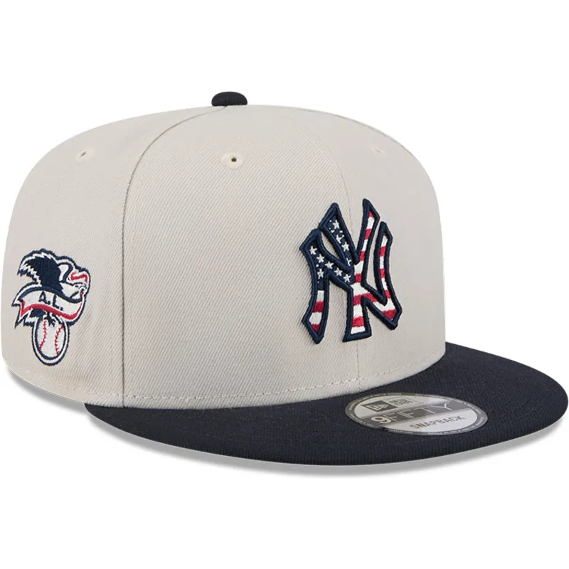 berretto-snapback-9fifty-piatto-beige-e-blu-navy-4th-of-july-new-york-yankees-mlb-di-new-era