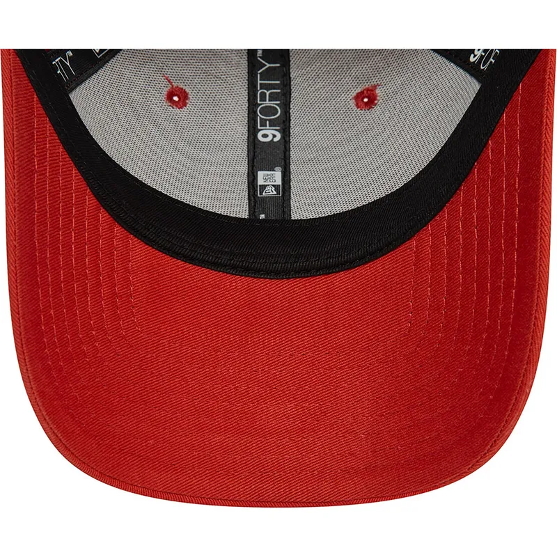 cappellino-curvo-rosso-regolabile-9forty-essential-di-new-era