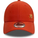 casquette-courbee-rouge-ajustable-avec-logo-dore-9forty-flawless-new-york-yankees-mlb-new-era