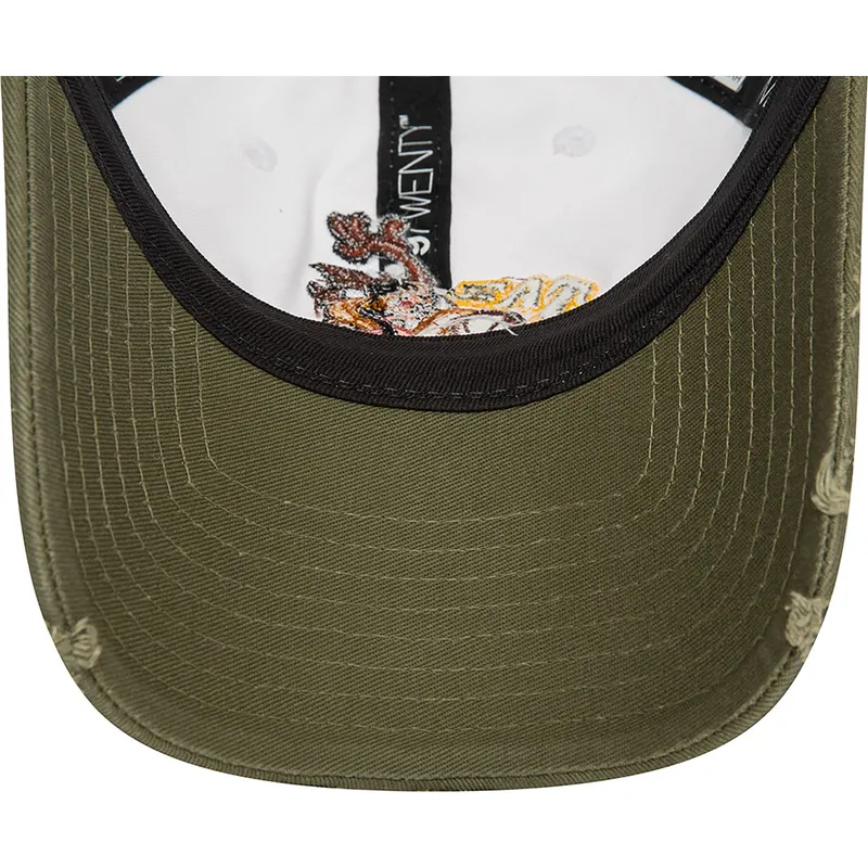 epci-curbata-alb-reglabila-9twenty-washed-de-tasmania-looney-tunes-de-new-era