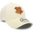 gorra-curva-beige-ajustable-9forty-de-hogwarts-harry-potter-de-new-era