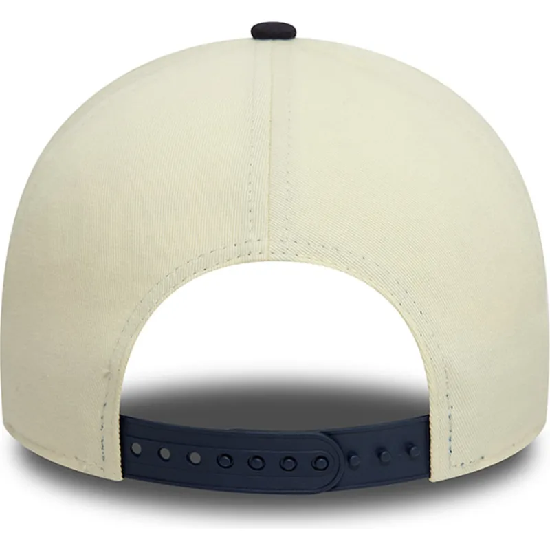 weiss-blaues-snapback-cap-mit-gebogenem-schirm-und-kettenstich-e-frame-von-alpine-f1-team-formula-1-von-new-era