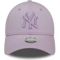new-era-9forty-league-essential-verstellbare-violette-damenkappe-mit-gebogenem-schirm-und-violettem-new-york-yankees-mlb-logo