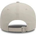 bojd-beige-justerbar-keps-med-lila-logotyp-9forty-repreve-mini-logo-fran-new-york-yankees-mlb-av-new-era
