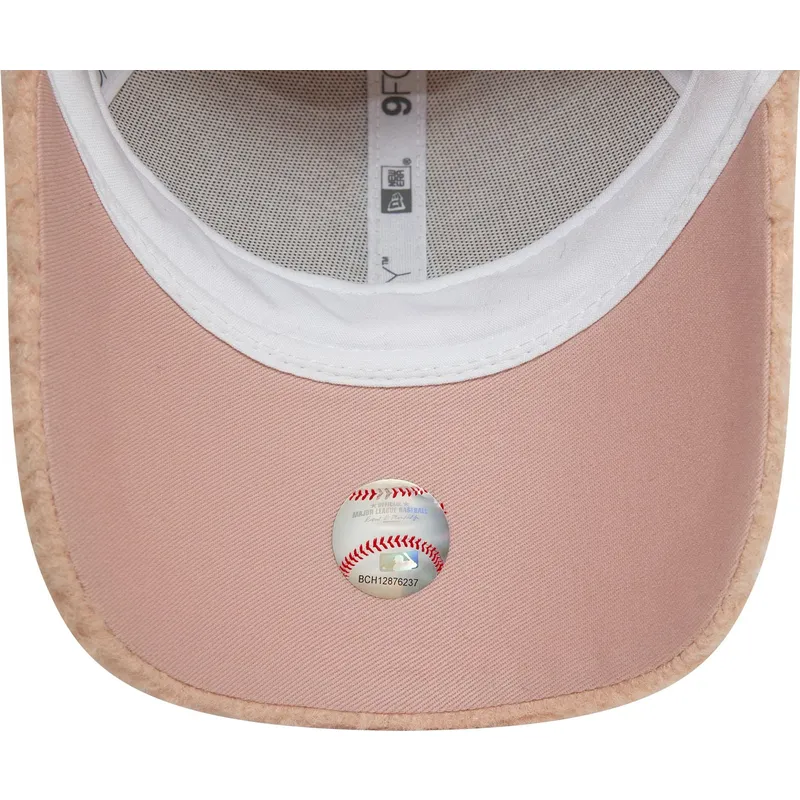 cap-curbata-pink-adjustable-strap-9forty-borg-de-new-york-yankees-mlb-de-new-era