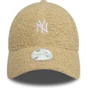 casquette-courbee-beige-ajustable-pour-femme-9forty-borg-new-york-yankees-mlb-new-era