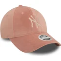 rozowa-zakrzywiona-regulowana-czapka-damska-9forty-velour-diamante-new-york-yankees-mlb-od-new-era