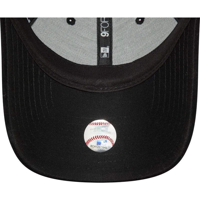 epci-curbata-negru-reglabila-9forty-velour-diamante-de-new-york-yankees-mlb-de-new-era epci-curbata-negru-reglabila-9forty-velour-diamante-de-new-york-yankees-mlb-de-new-era