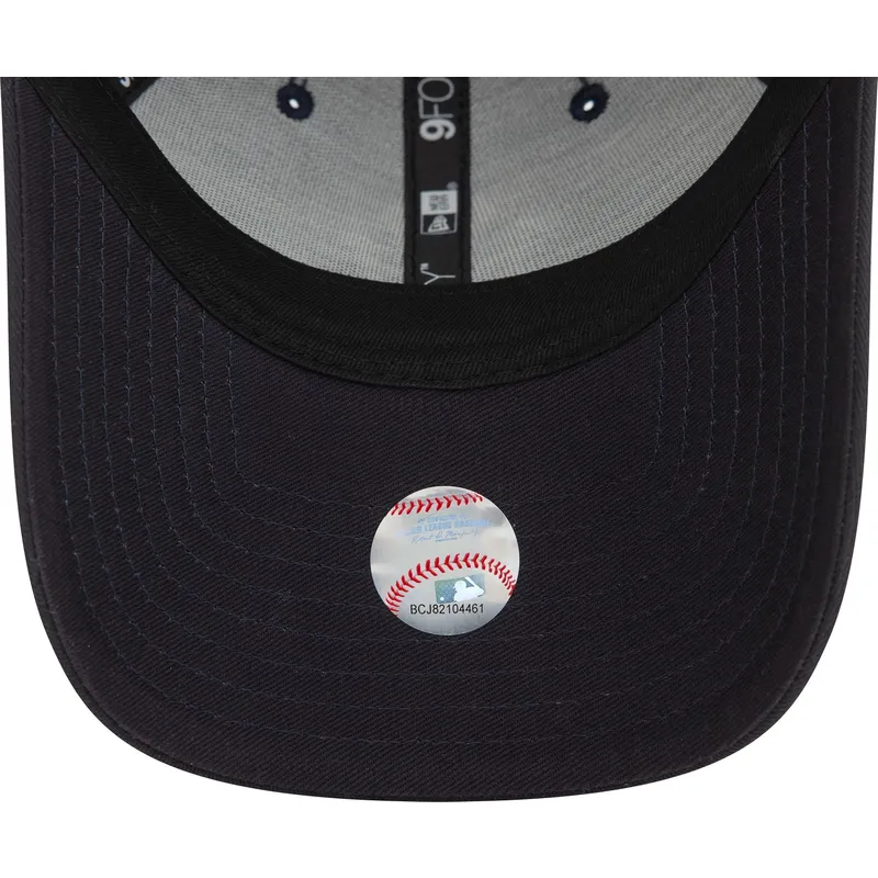 epci-curbata-bleumarin-reglabila-9forty-side-patch-de-new-york-yankees-mlb-de-new-era epci-curbata-bleumarin-reglabila-9forty-side-patch-de-new-york-yankees-mlb-de-new-era