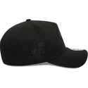 casquette-courbee-noire-snapback-avec-logo-noir-9forty-e-frame-monochrome-chicago-bulls-nba-new-era