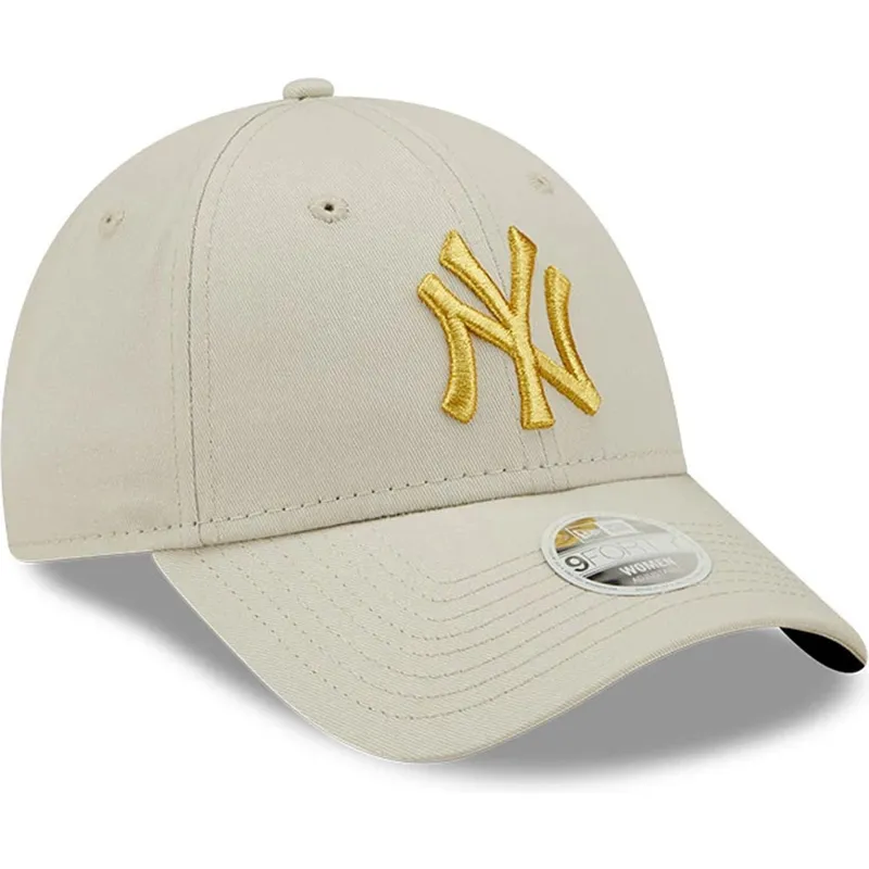 beige-verstellbare-curved-cap-fur-damen-mit-goldenem-logo-9forty-metallic-logo-der-new-york-yankees-mlb-von-new-era
