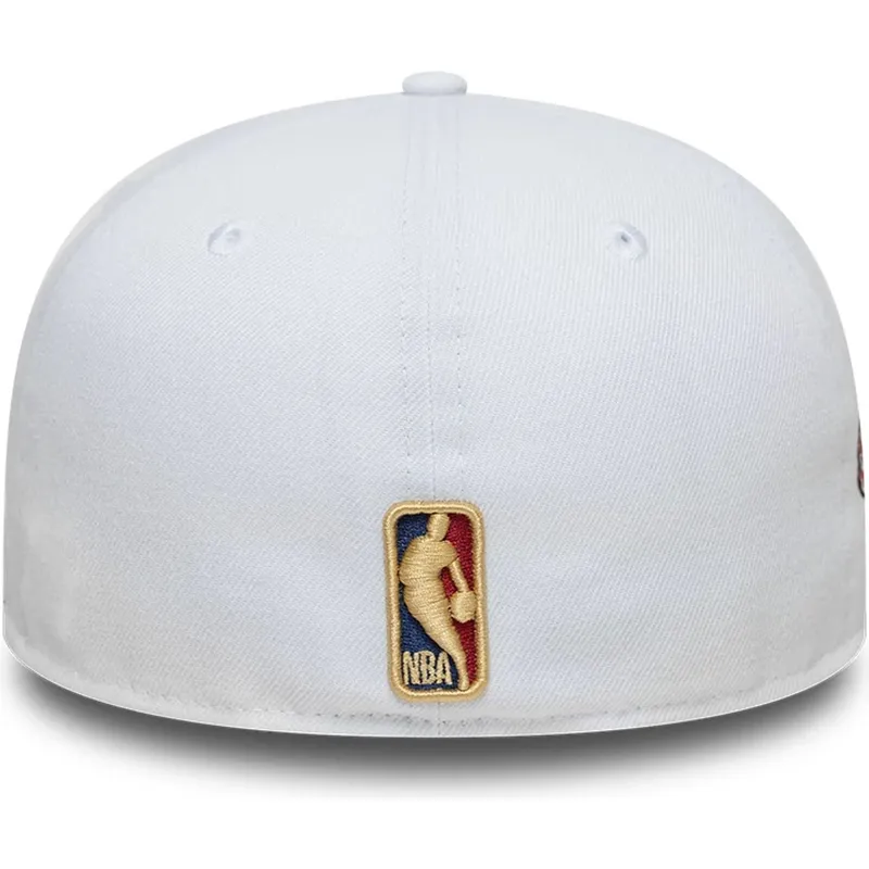 biala-i-zielona-plaska-czapka-59fifty-classic-memphis-grizzlies-nba-od-new-era