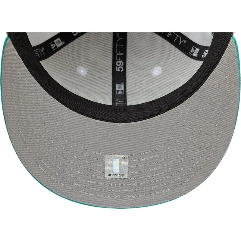 biala-i-zielona-plaska-czapka-59fifty-classic-memphis-grizzlies-nba-od-new-era