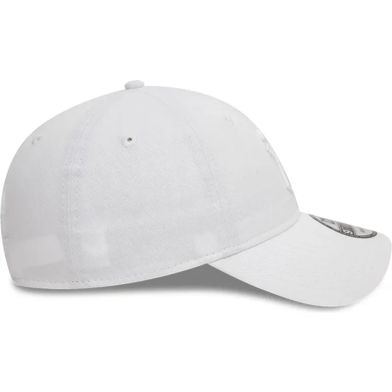 cap-curbata-white-adjustable-strap-9twenty-league-essential-de-new-york-yankees-mlb-de-new-era
