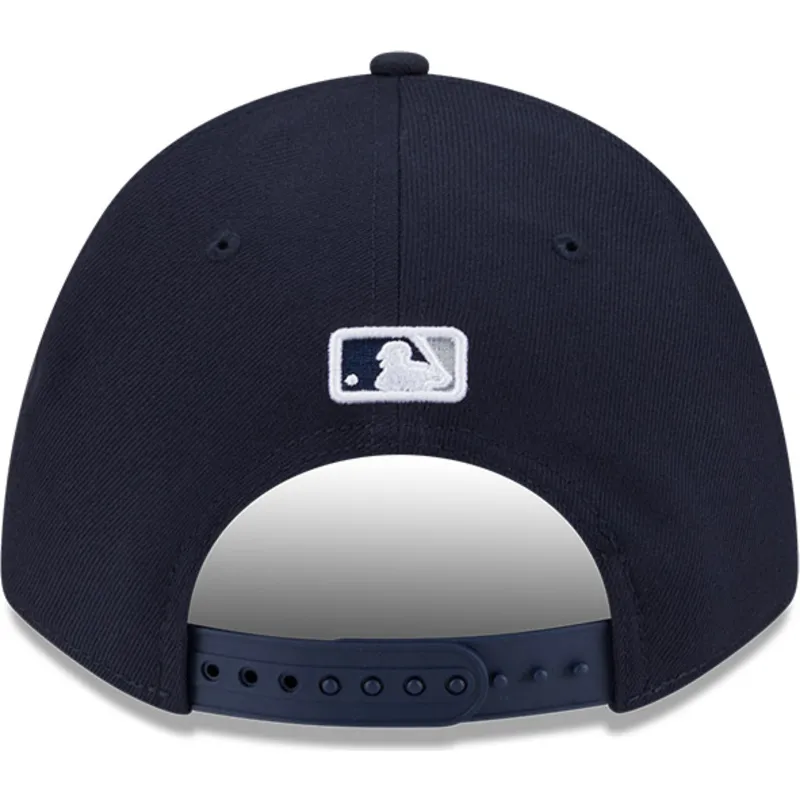 new-era-9forty-m-crown-player-replica-snapback-kappe-in-marineblau-der-new-york-yankees-mlb