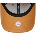 casquette-courbee-marron-claire-ajustable-avec-logo-marron-9forty-league-essential-los-angeles-dodgers-mlb-new-era