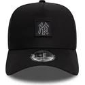 cappellino-curvo-nero-snapback-9forty-a-frame-metallic-patch-dei-new-york-yankees-mlb-di-new-era