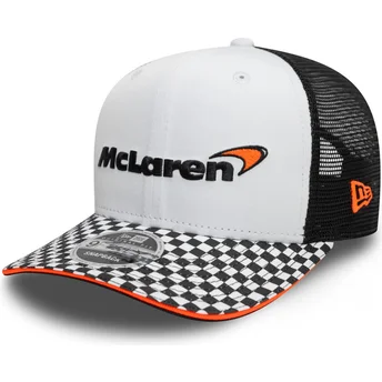 Casquette trucker plate blanche et noire snapback 9FIFTY Checkered Visor McLaren Racing Formula 1 New Era