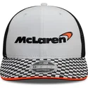 epci-plata-negru-snapback-9fifty-checkered-visor-de-mclaren-racing-formula-1-de-new-era