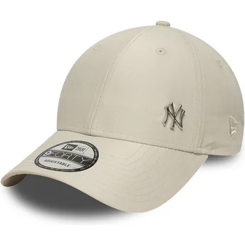 Cap curbată beige adjustable strap 9FORTY Flawless de New York Yankees MLB de New Era
