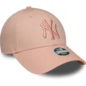 casquette-courbee-rose-ajustable-pour-femme-avec-logo-rose-9forty-league-essential-new-york-yankees-mlb-new-era