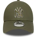 cappellino-con-visiera-curva-verde-regolabile-con-logo-verde-9forty-outline-di-new-york-yankees-mlb-di-new-era