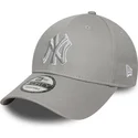 cappellino-curvo-grigio-regolabile-9forty-outline-dei-new-york-yankees-mlb-di-new-era