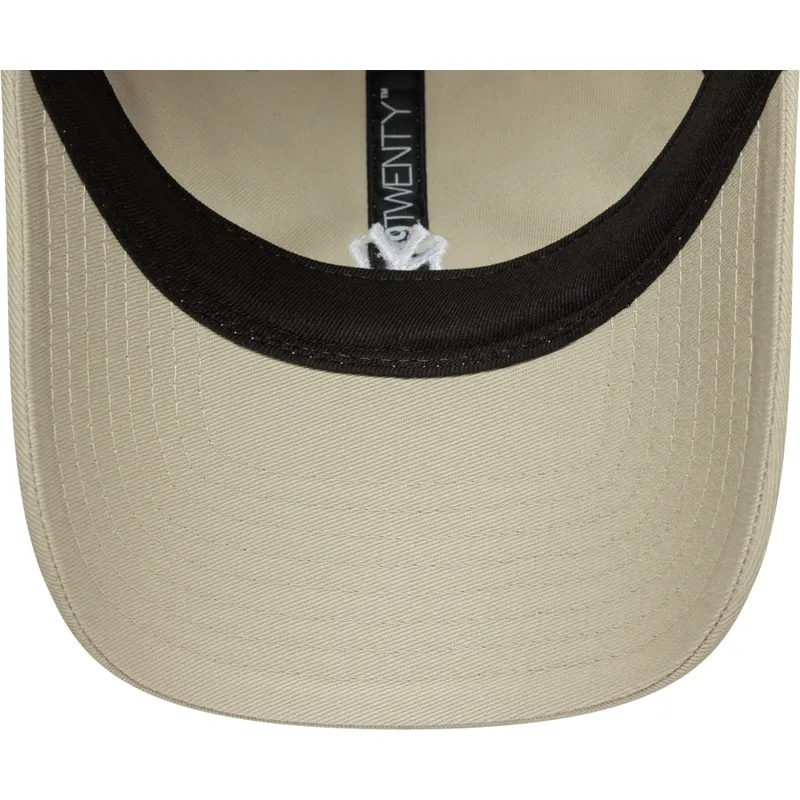 verstellbare-beige-kappe-mit-gebogenem-schirm-9twenty-mini-logo-der-new-york-yankees-mlb-von-new-era