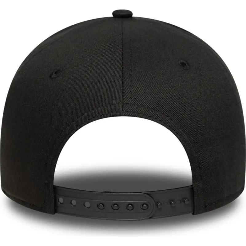 cappellino-snapback-nero-curvo-e-frame-essential-dei-las-vegas-raiders-nfl-di-new-era