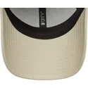 verstellbare-beige-damen-cap-mit-gebogenem-schirm-9forty-mini-logo-der-new-york-yankees-mlb-von-new-era